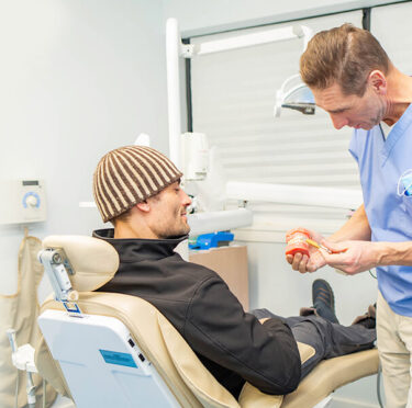 dental cleaning in 55402